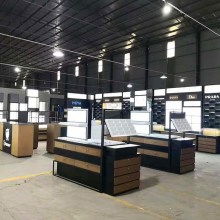 【中山定制鐵質(zhì)眼鏡展示柜組合東區(qū)商場(chǎng)眼鏡陳列架發(fā)展趨勢(shì)】- 